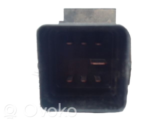 Renault Twingo II Glow plug pre-heat relay 