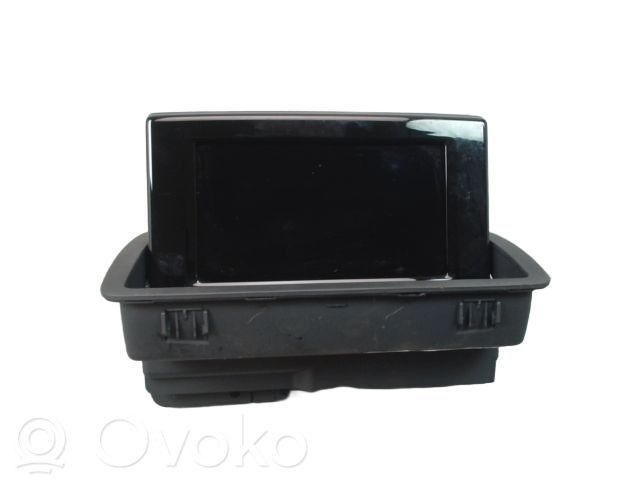Audi Q3 8U Central locking switch button