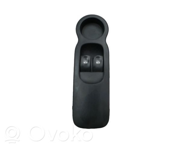 Electric window control switch   8200214939,8200214939