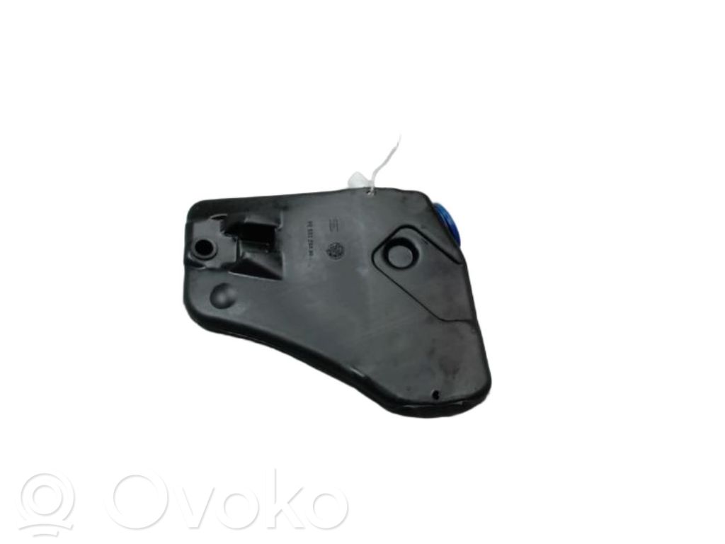 Peugeot 205 Zbiornik płynu do spryskiwaczy szyby przedniej / czołowej 