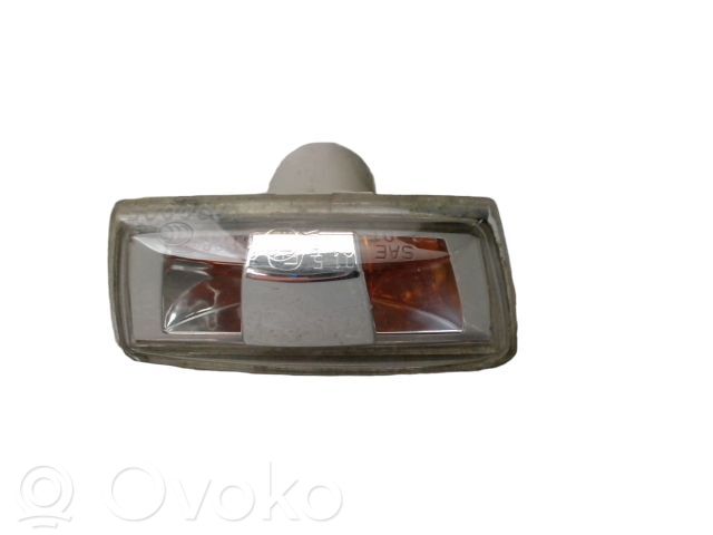 Opel Corsa E Semnalizator bară față 