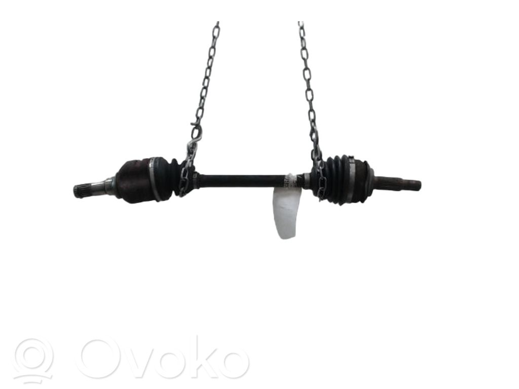 Toyota Yaris Półoś przednia 