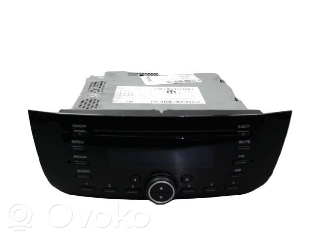 Fiat Punto (199) Panel / Radioodtwarzacz CD/DVD/GPS 