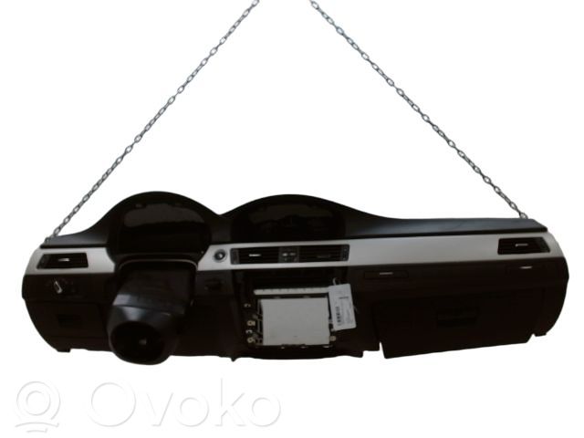 BMW 3 E90 E91 Bord 