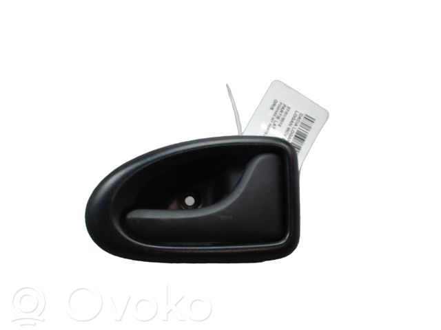 Klamka wewnętrzna drzwi przednich   7700353283,078284,122074,176771,177467,30476,4500574,500314227,500314228,601009032408P,66264,672009,7700353283,7700830079,9160874,DA3208601,RN0268507