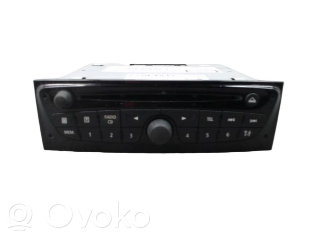 Renault Clio III Panel / Radioodtwarzacz CD/DVD/GPS 