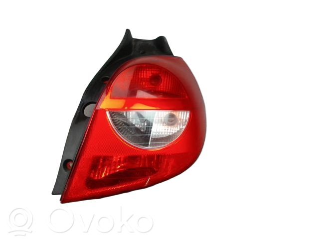 Renault Clio III Luci posteriori 