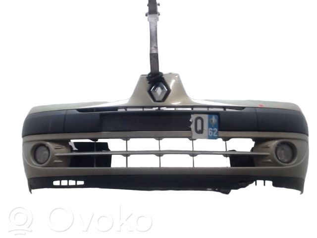 Renault Clio II Parachoques delantero 