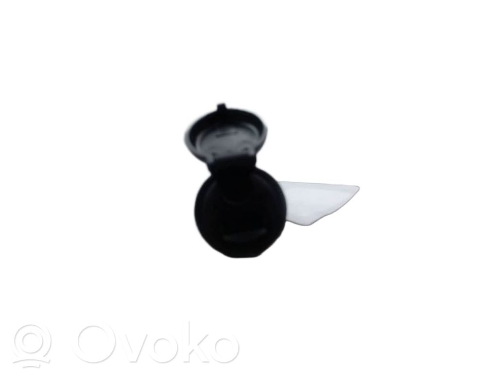 Citroen C4 II Connecteur/prise USB 