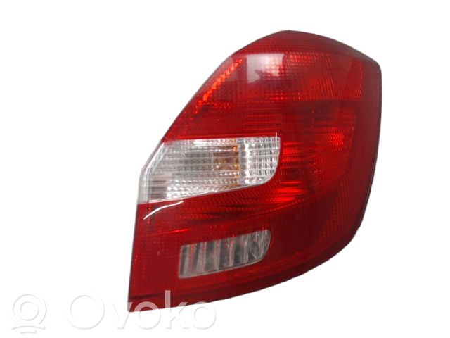 Lampa tylna   5J6945112,1112267012,16862632,177031,2202559,42424704,428020,5J6945096,5J6945111,5J6945112,5J6945112A,5JD945096,5JD945096A,6651914RLDUE,75150712,75150714A1,7627932,7806090,99451189602,GP1198,GP1762,SK3244153,SK3244153VIS