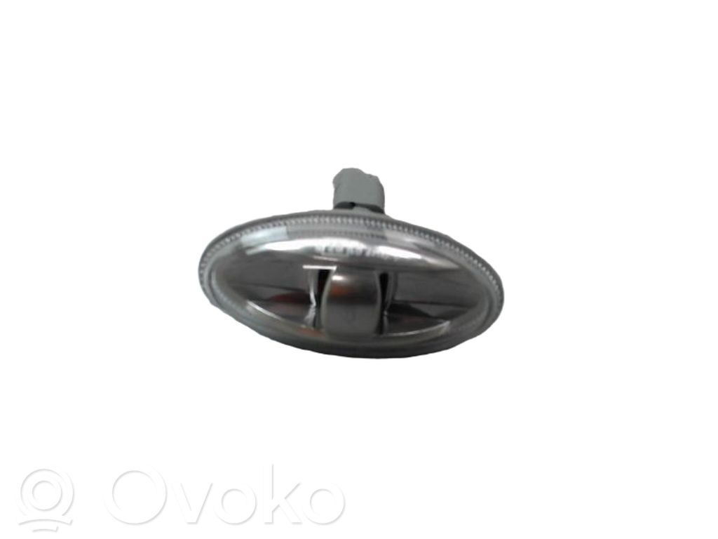 Peugeot 108 Seitenblinker 