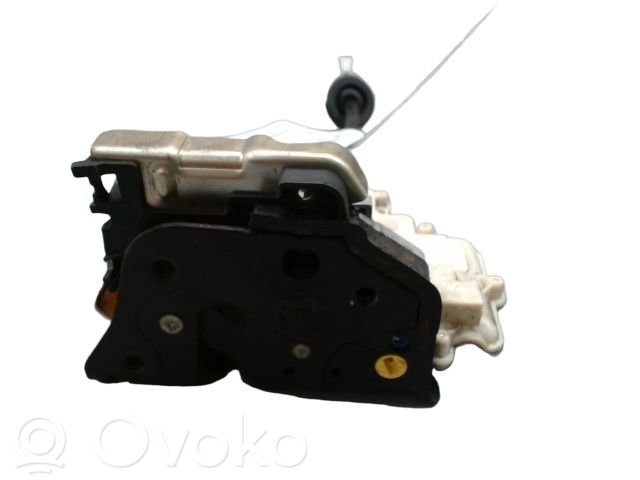 Audi A4 S4 B8 8K Serratura portiera posteriore 