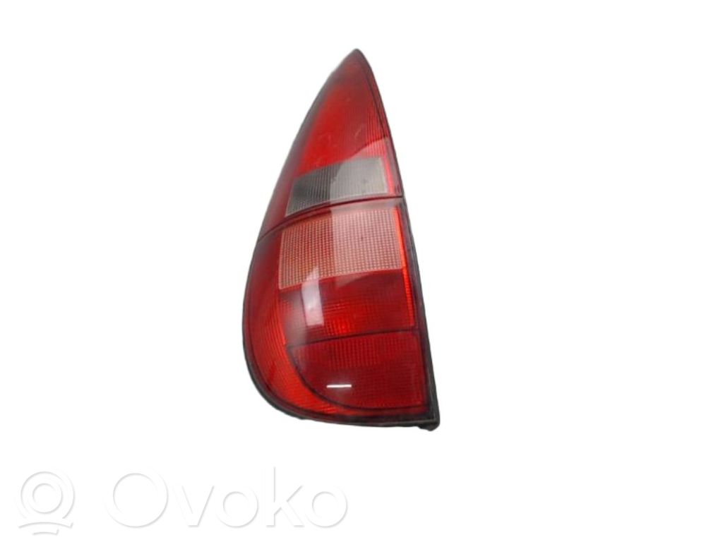 Renault Laguna I Feux arrière / postérieurs