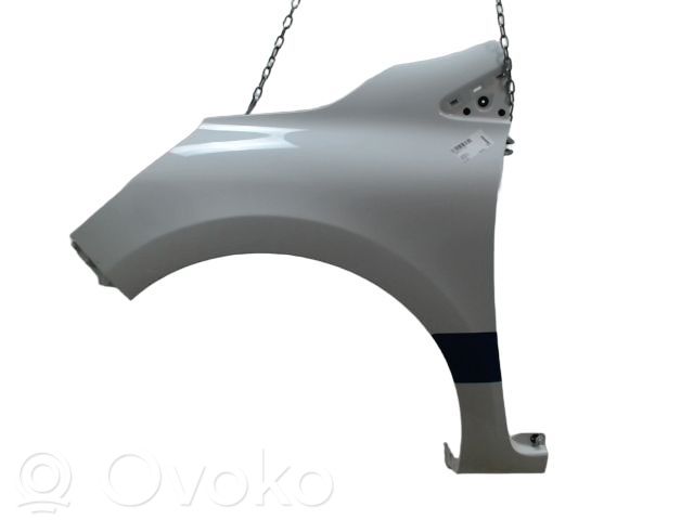 Renault Clio IV Błotnik przedni 