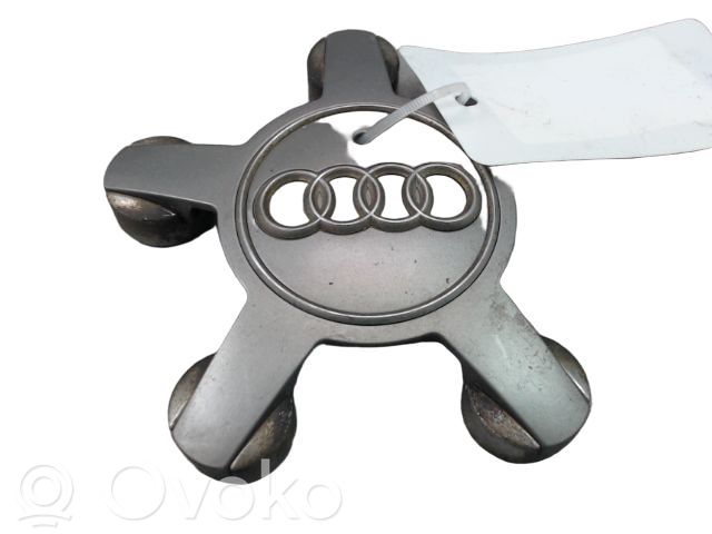 Audi A5 8T 8F Borchia ruota originale 