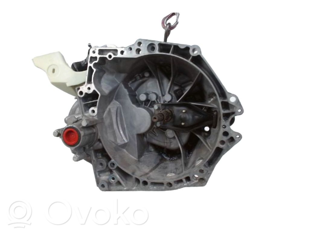 Peugeot 2008 I Cutie viteze manuală cu 5 trepte 