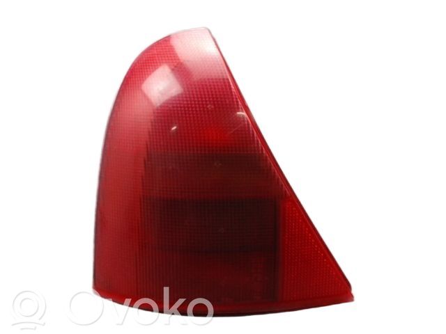Renault Clio II Luci posteriori 