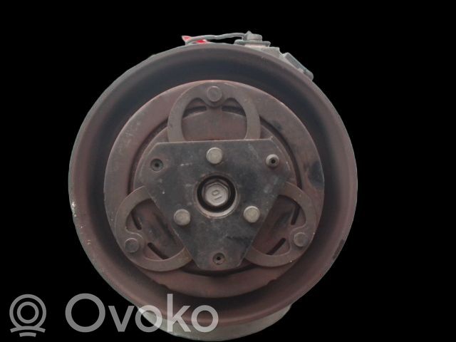 Nissan Micra C+C Klimakompressor Pumpe