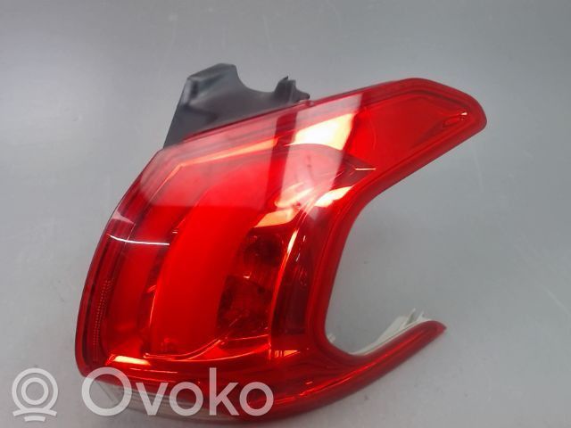 Peugeot 2008 I Luci posteriori
