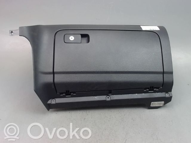Volkswagen Golf SportWagen Handschuhfach
