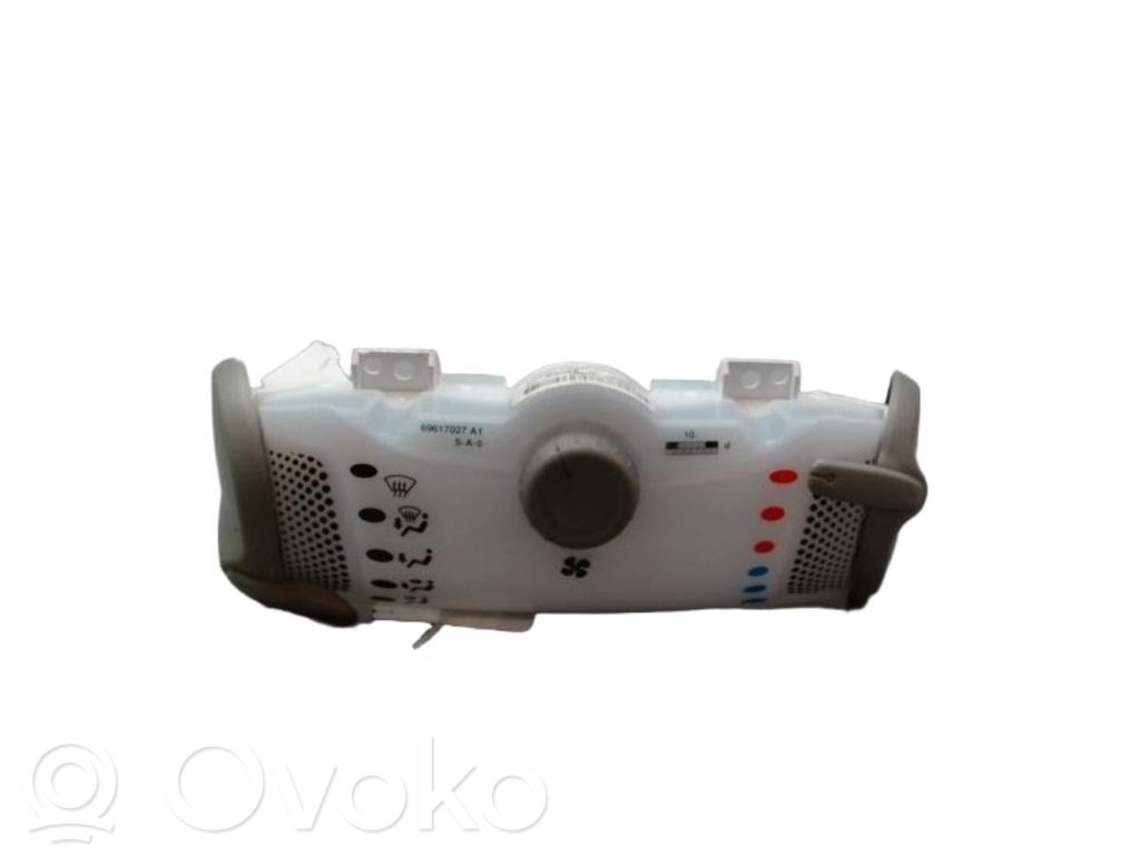 Toyota Aygo AB10 Unitate control climatizare 