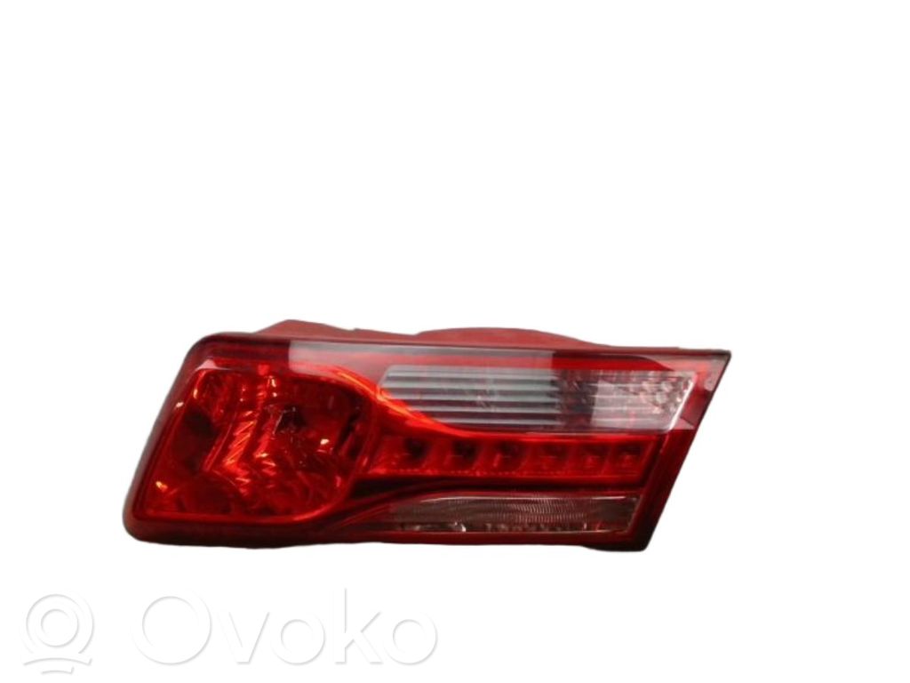 Renault Laguna III Feux arrière sur hayon