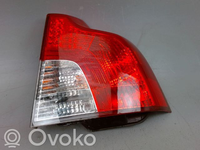 Volvo S40 Feux arrière / postérieurs