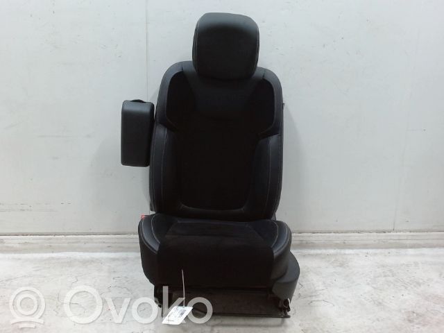 Renault Clio IV Front driver seat 