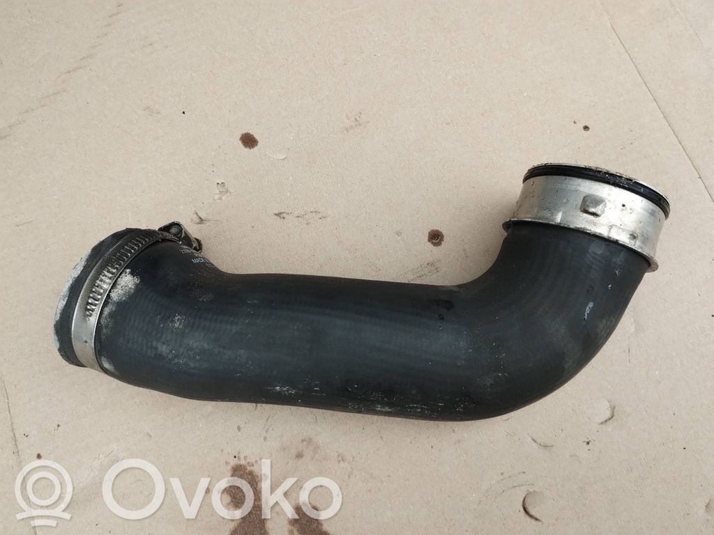 Volkswagen Tiguan Intercooler hose/pipe 