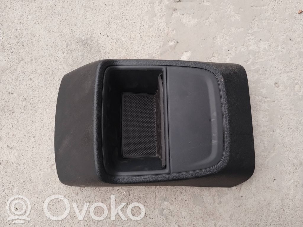 Audi A3 S3 8V Inny elementy tunelu środkowego 