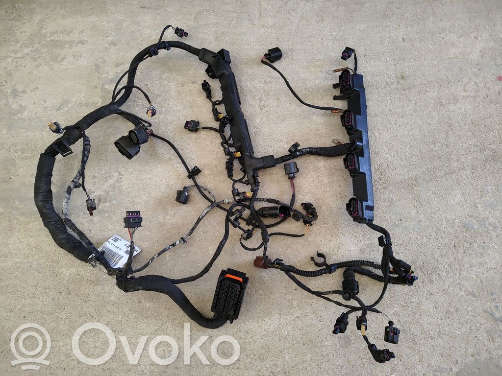 Audi A4 S4 B9 Wiązka przewodów silnika 