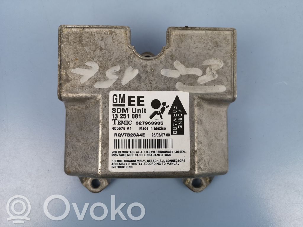 Opel Astra H Airbag control unit/module 