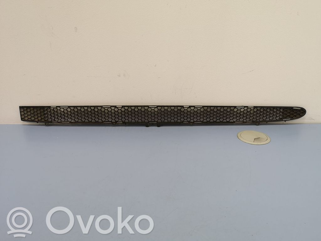 Ford Escort Front bumper lower grill 