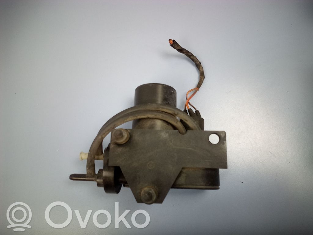 Vacuum valve   003572