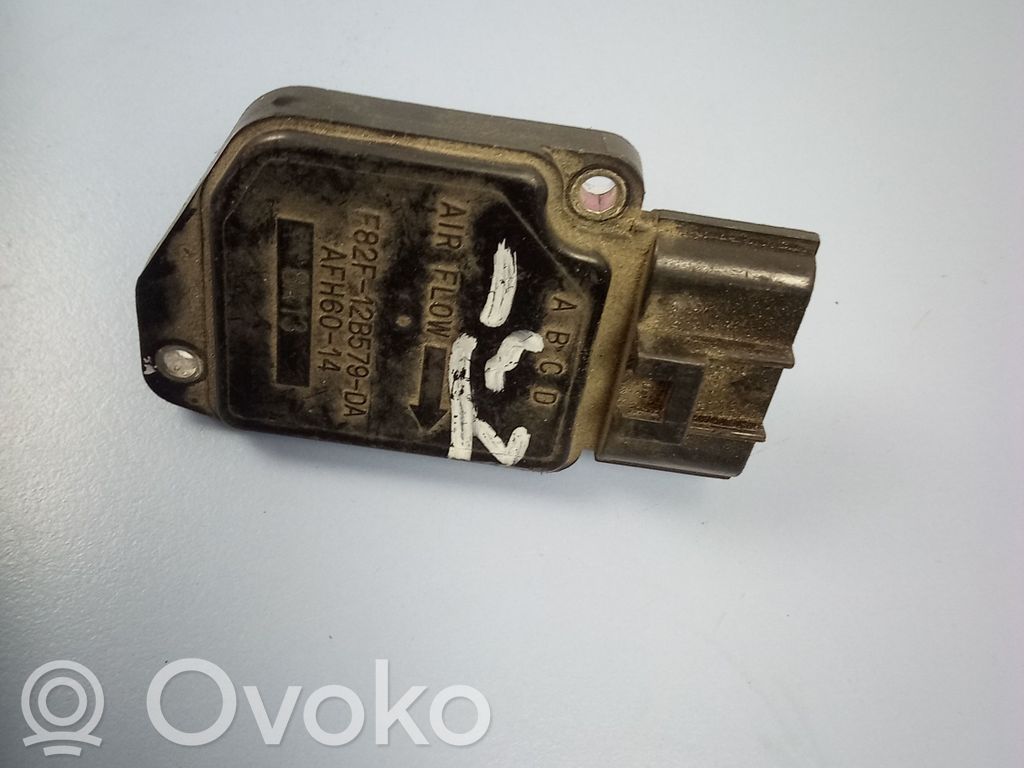 Mazda 626 Przepływomierz masowy powietrza MAF 