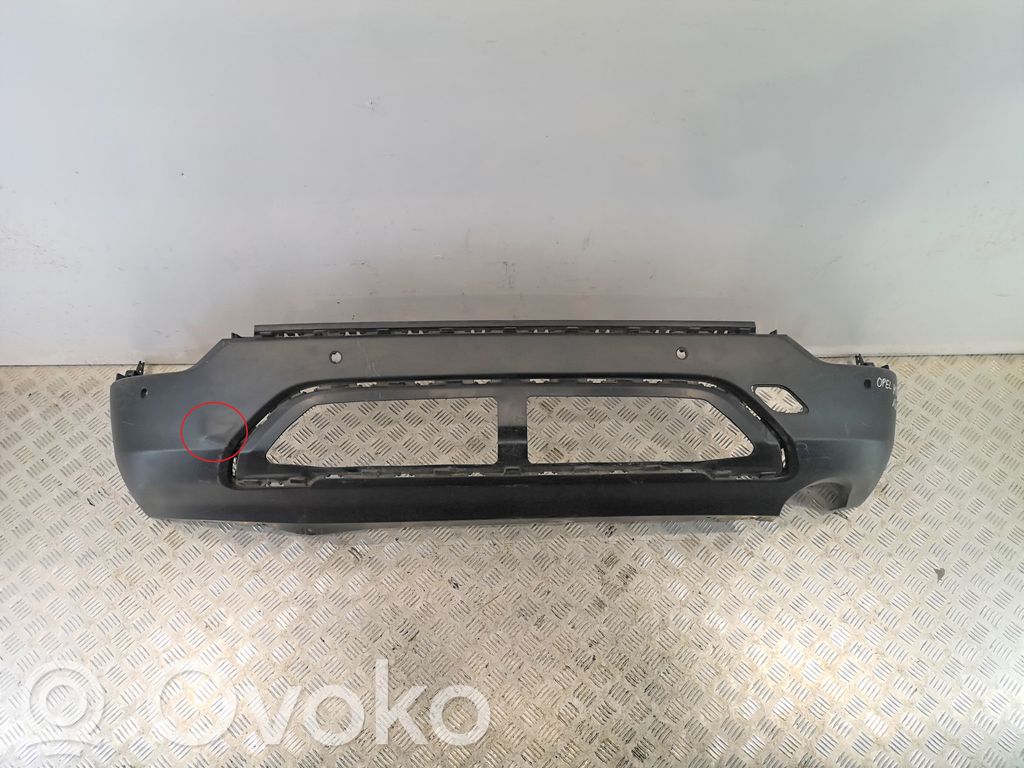 Opel Mokka X Moldura inferior del parachoques trasero 