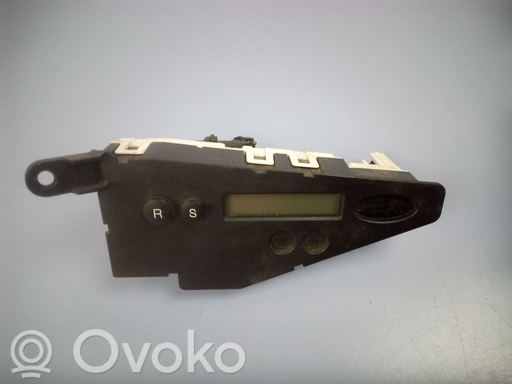 Ford Focus Screen/display/small screen 