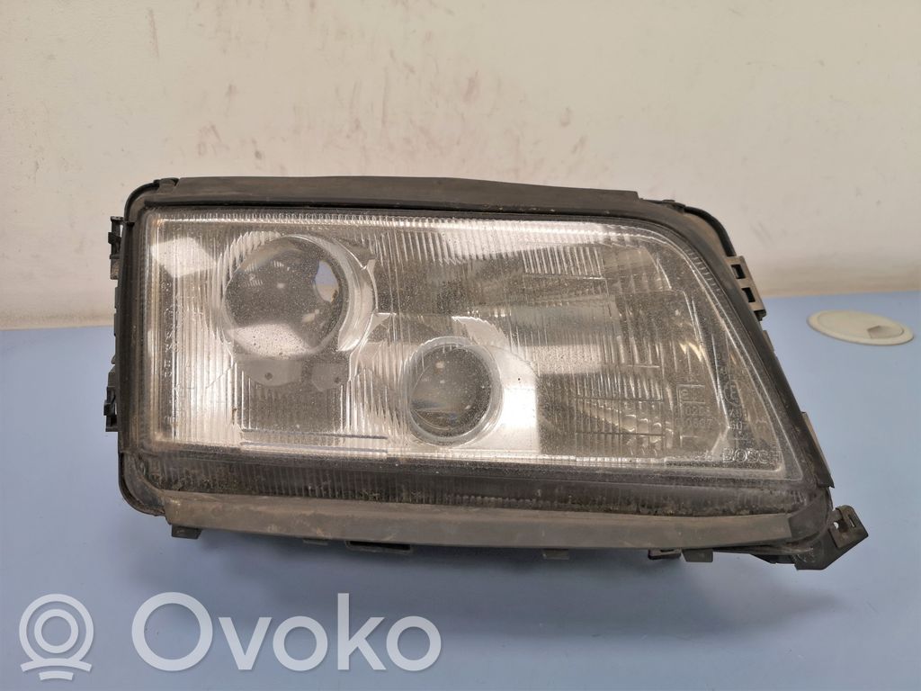 Audi A8 S8 D2 4D Scheinwerfer 