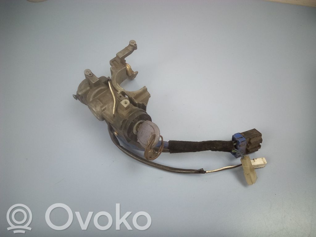 KIA Carnival Užvedimo spynelė 