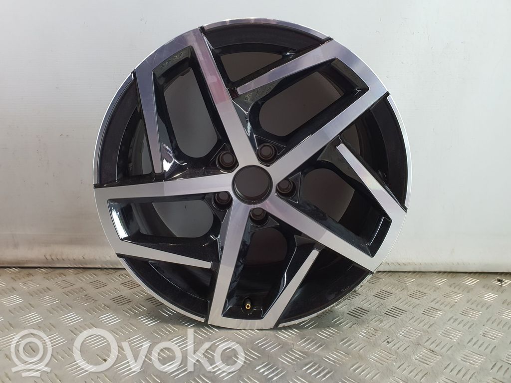 Volkswagen Golf VIII Felgi aluminiowe R18 