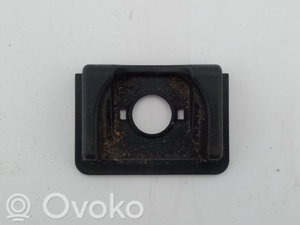 Mercedes-Benz E W212 Tie down hook / loop 