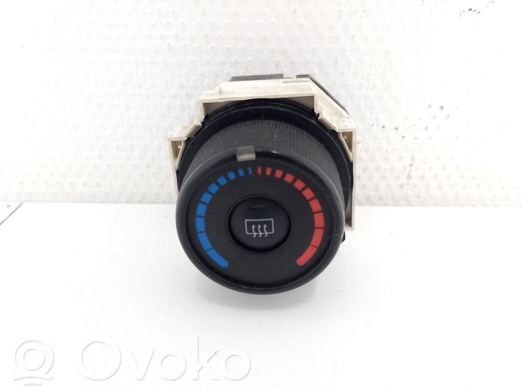 Toyota Yaris Climate control unit 