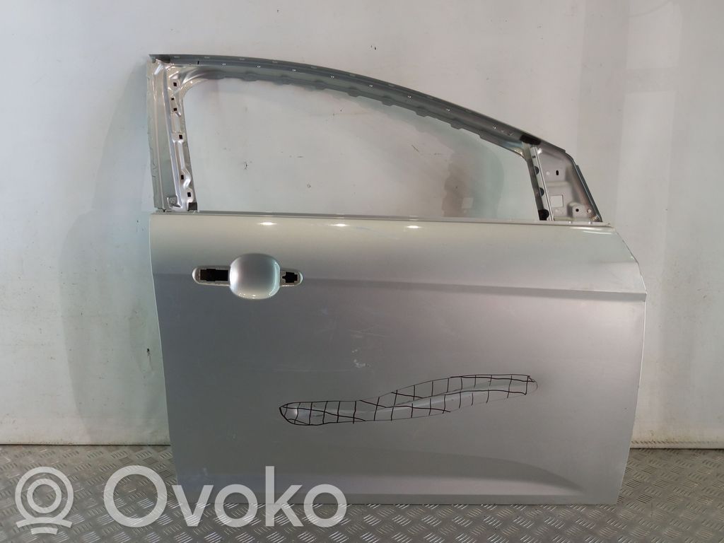 Ford Focus Дверь 