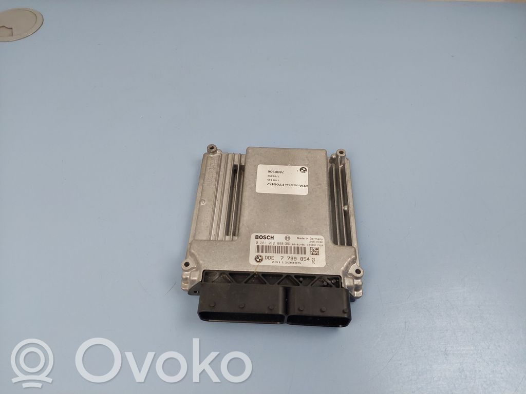 BMW 1 E81 E87 Engine control unit/module 