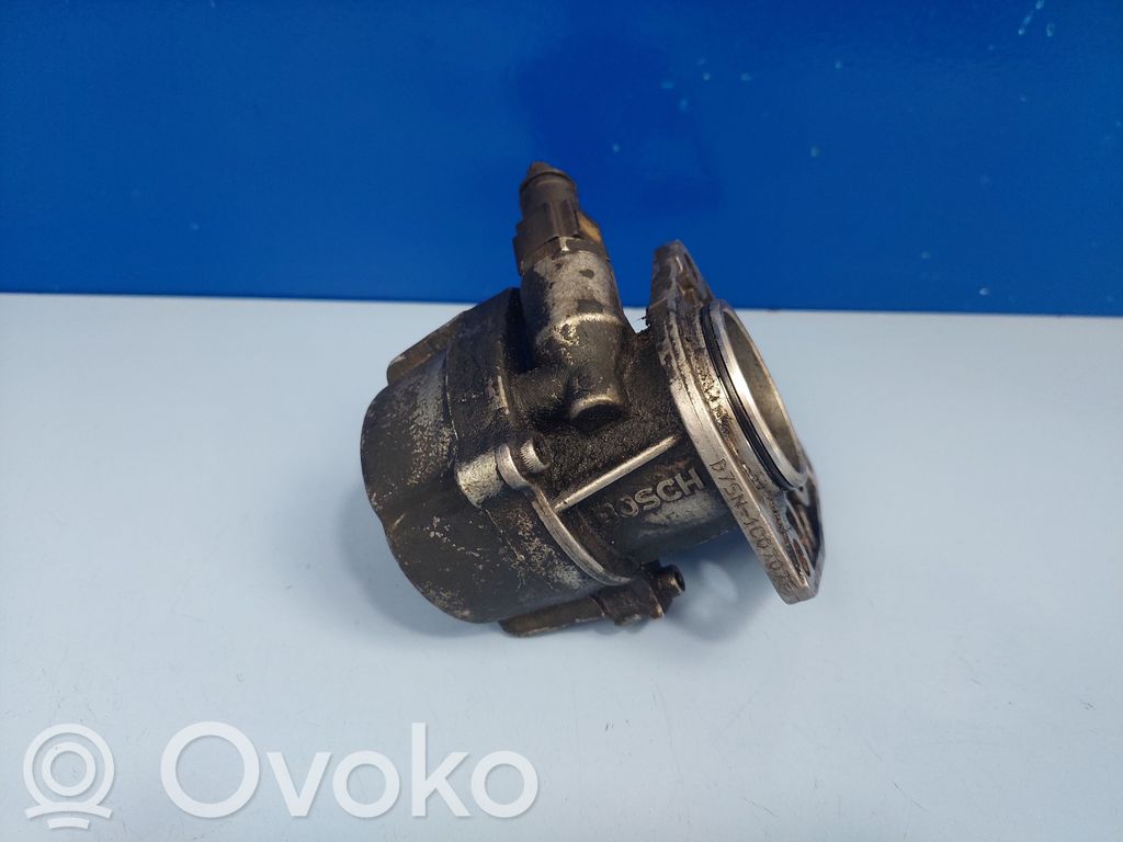 Peugeot 406 Bomba de vacío 