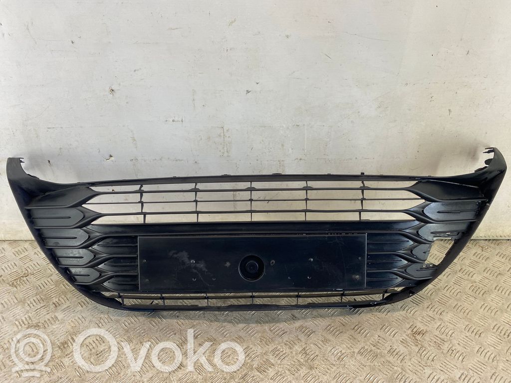 Toyota Yaris Unteres Gitter dreiteilig vorne 