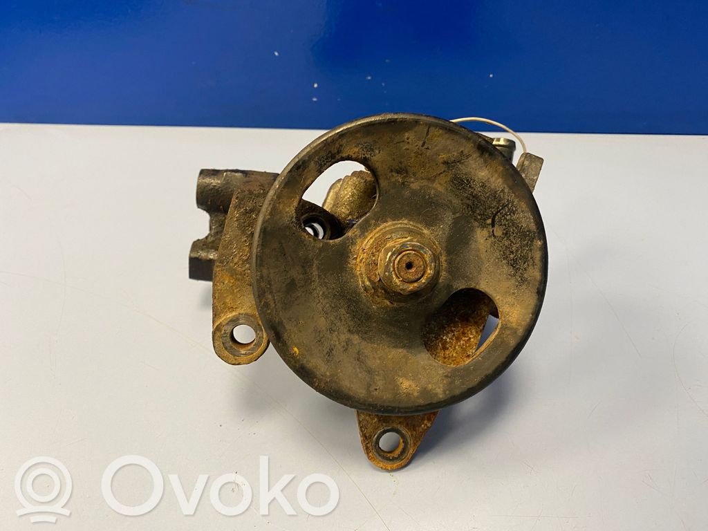 KIA Shuma Ohjaustehostimen pumppu 