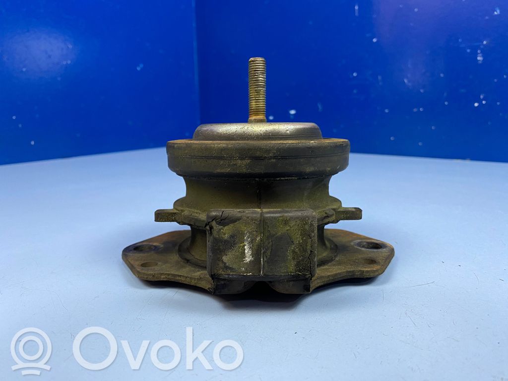 Mitsubishi Pajero Supporto di montaggio del motore 