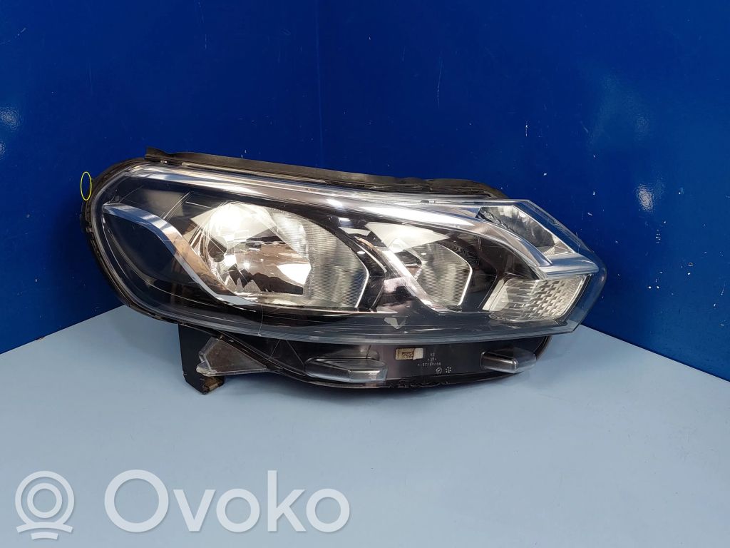 Toyota Proace Phare frontale 