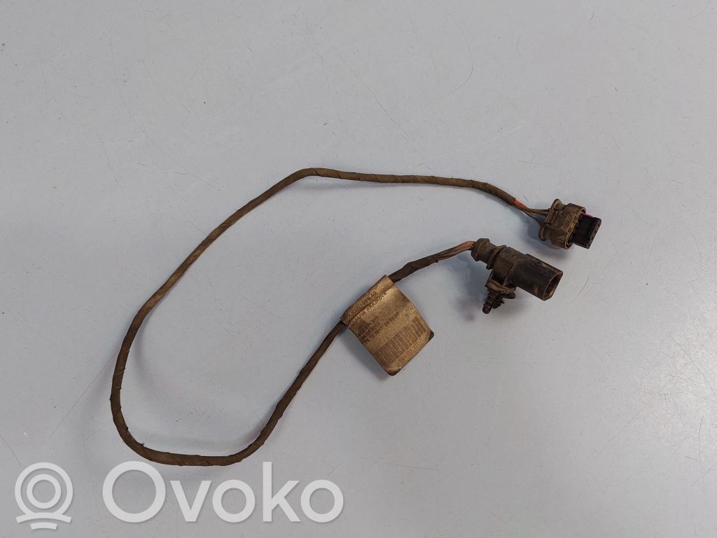 Volkswagen Golf VII Silnik deflektora powietrza chłodnicy 